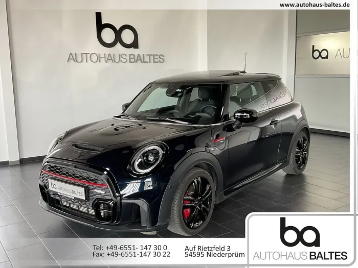 MINI JCW 17