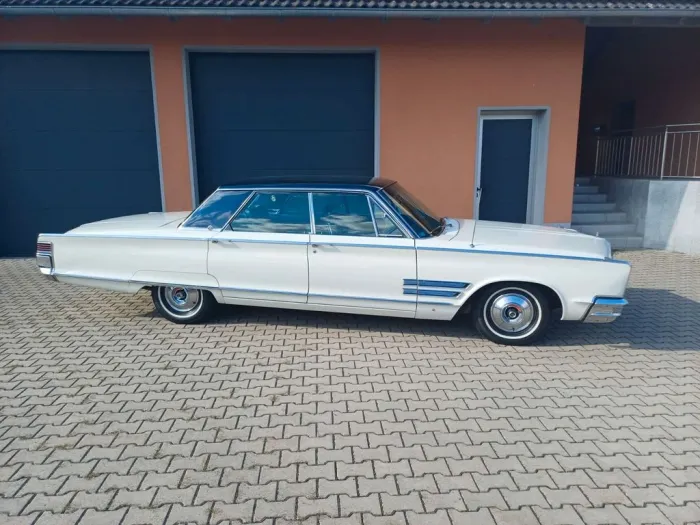 Chrysler 300 Hardtop 4-door