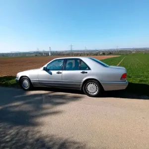 Mercedes-Benz 320 S-Klasse mit Lebenslauf