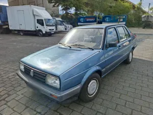 Volkswagen VW Jetta 1.6 Benzin Automatik