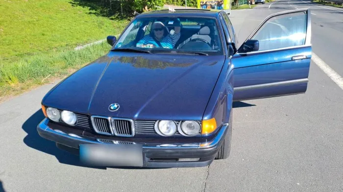 BMW 730i E32