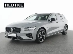Volvo V60 T8 AWD Ultra Dark B&W-SOUND*360°AHK*MASSAGE