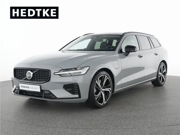Volvo V60 T8 AWD Ultra Dark B&W-SOUND*360°AHK*MASSAGE