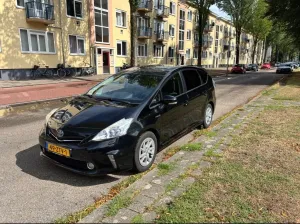 Toyota Prius Wagon Dynamic Business Carplay-JBL 