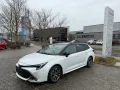 Toyota Corolla 1.8 TS Hybrid Black and White