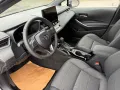 Toyota Corolla 1.8 TS Hybrid Black and White