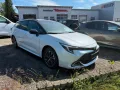 Toyota Corolla 1.8 TS Hybrid Black and White