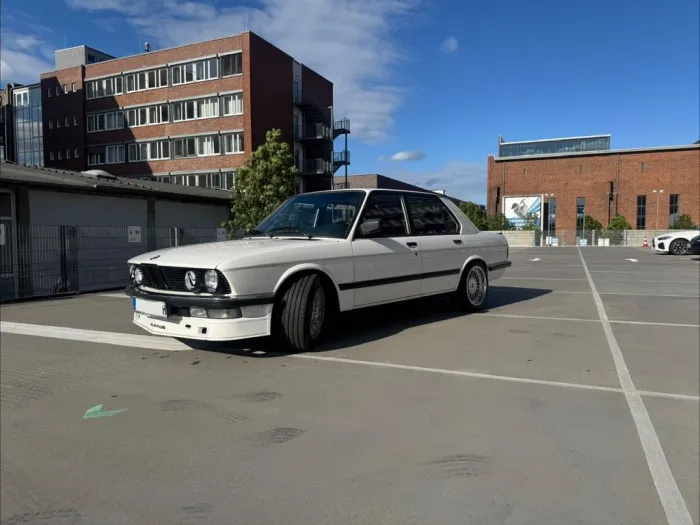 BMW E28 520i - Umbau auf 525i - Oldtimer - WGA
