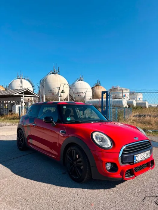 MINI Cooper JCW 2017 1.5 136hp