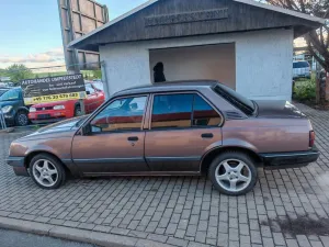 Opel Ascona 2.0i Automatik 62000km!TÜV NEU.