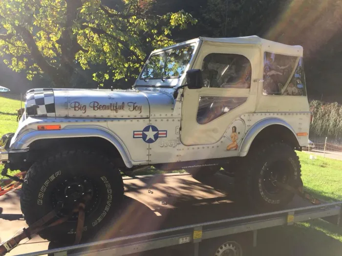 Jeep CJ5 V8