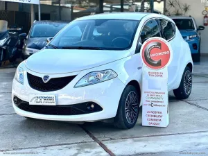 Lancia LANCIA Ypsilon 1.0 FireFly 5p.S&S Hyb. Eco Gold 