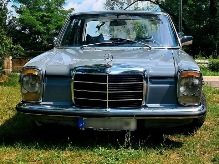 Mercedes-Benz AKTION 31.8.!! MB 220 D/8 W 115 mit H-Zula...