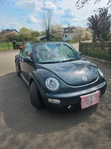 Volkswagen Beetle Cabrio Sondermodell dark flint