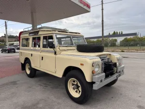 Land Rover Defender 109D
