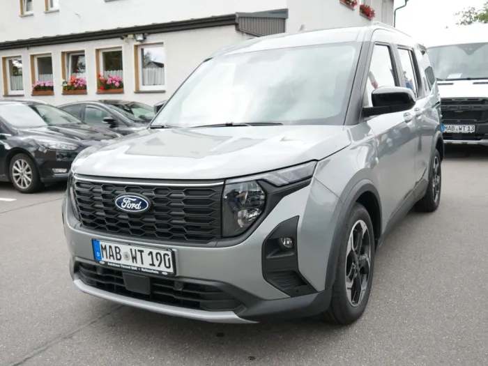 Ford Tourneo Courier Active BLIS ACC Navi Kamera