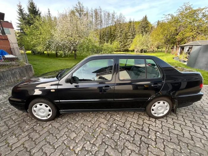 Volkswagen VW Vento 1996 Benzin 75 PS Klima FH ZV Rad...
