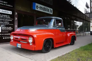 Ford F 100 V8 Restomod