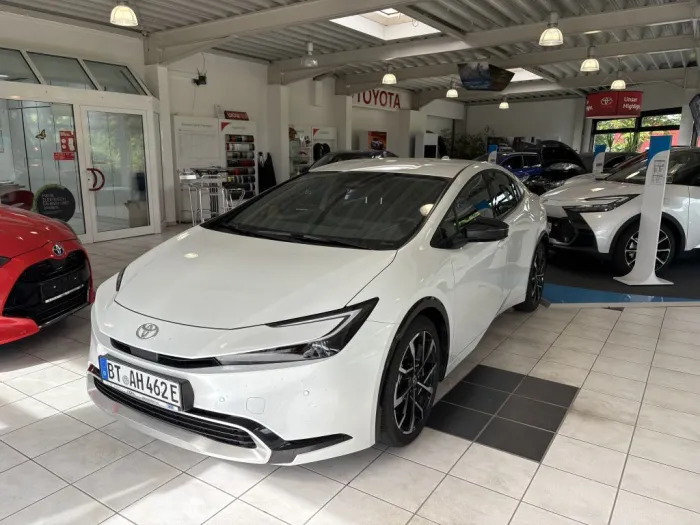 Toyota Prius Plug-in Hybrid Executive (XW6)