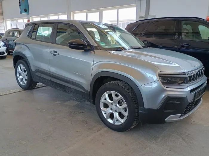 Jeep Avenger 1.2 T-GDI Altitude LED+SHZ+KAM+VIRTUAL+
