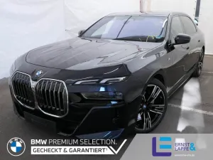 BMW 740d xDrive Limo M Sport -- AHK Pano Stndhzg