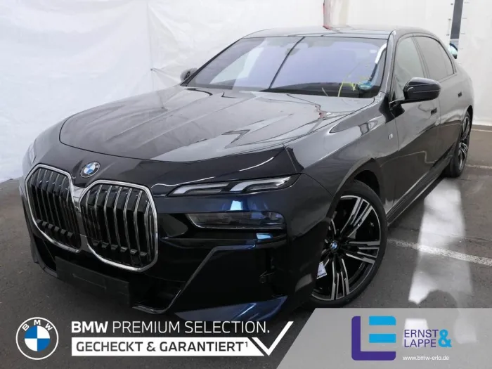 BMW 740d xDrive Limo M Sport -- AHK Pano Stndhzg