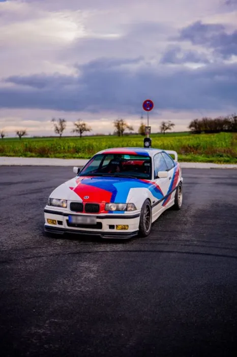 BMW E36 328i Coupé  Original 328i - 04/1995