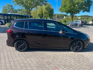 Opel Zafira Tourer 1.6 ECOTEC Turbo OPC Line 200 PS