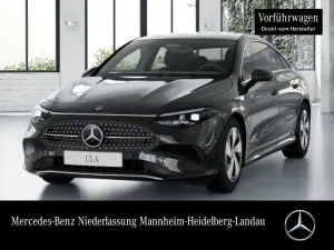 Mercedes-Benz CLA 180 Pano LED Kamera Spurhalt-Ass Totwinkel