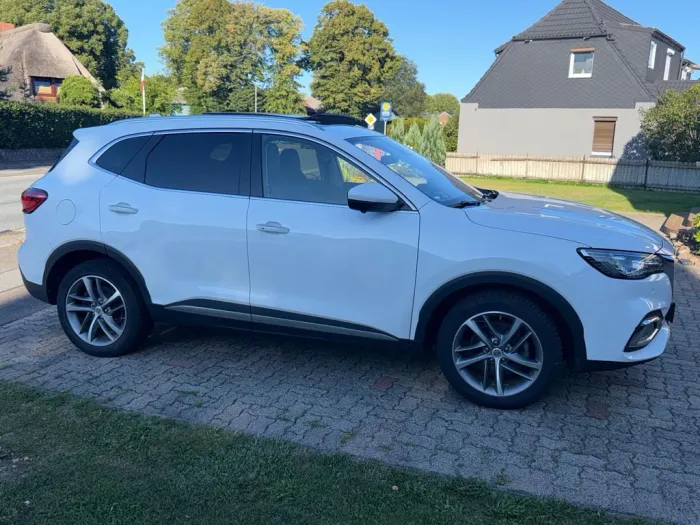 MG EHS 1.5 T Luxury Auto Luxury, Rentnerfahrzeug