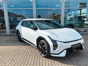 Kia EV4 81 kWh 150 kW GT-Line Frontantrieb