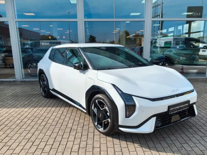 Kia EV4 81 kWh 150 kW GT-Line Frontantrieb