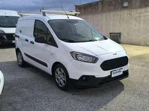 Ford Transit Courier 1.5 TDCi 75CV Van Entry 202