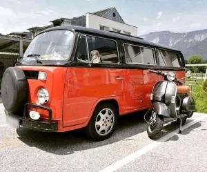 Volkswagen VW Bus T2b Münich Camping Ausbau
