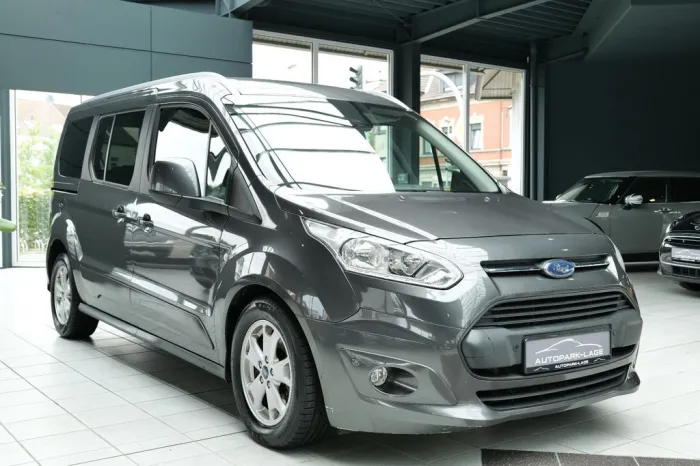 Ford Connect Titanium