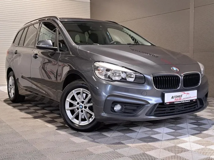 BMW 218 i Advantage°Shzg°PDC°Navi°BT°elekt.FH°Klima