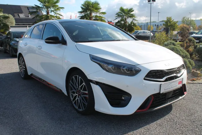 Kia ProCeed GT, Facelift, Vollausstattung, Bastuck
