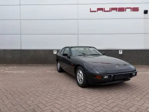 Porsche 924 S  Automaat