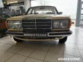 Mercedes-Benz 200 W123 Limousine Promifahrzeug Alles Original