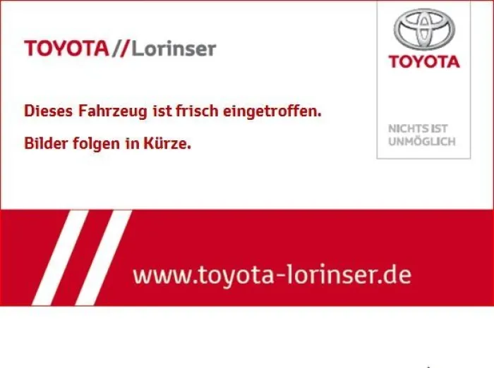 Toyota Hilux 2.8 D-4D 4x4 Double Cab Invincible 360+LED