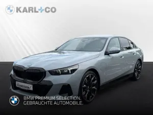BMW 550 e xDrive Limo M-SportPRO B&W Autobahnassiste