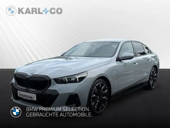 BMW 550 e xDrive Limo M-SportPRO B&W Autobahnassiste