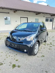 Toyota IQ iQ + Exklusiv Automatik Navi Leder Kamera