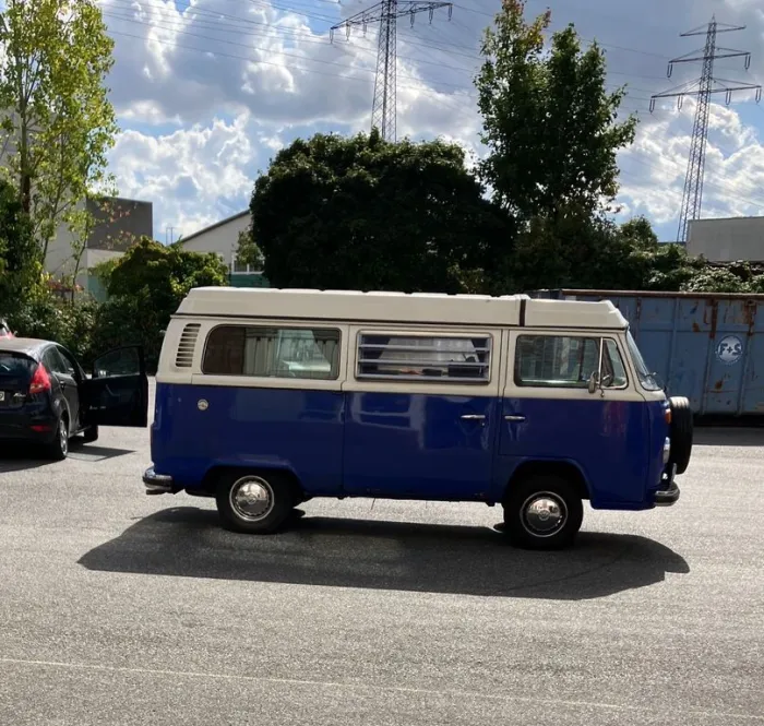 Volkswagen VW T2 Berlin Westfalia Bulli Camper