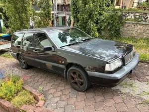 Volvo 850 2,5l 5 Zylinder Kombi schwarz, k...