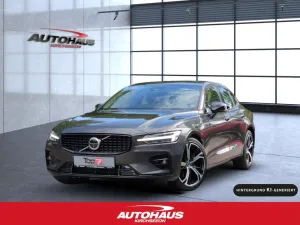 Volvo S60 B4 (Benzin) Plus Dark FWD Automatik Navi LED