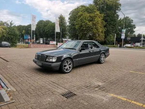 Mercedes-Benz 220E Coupe Sportline