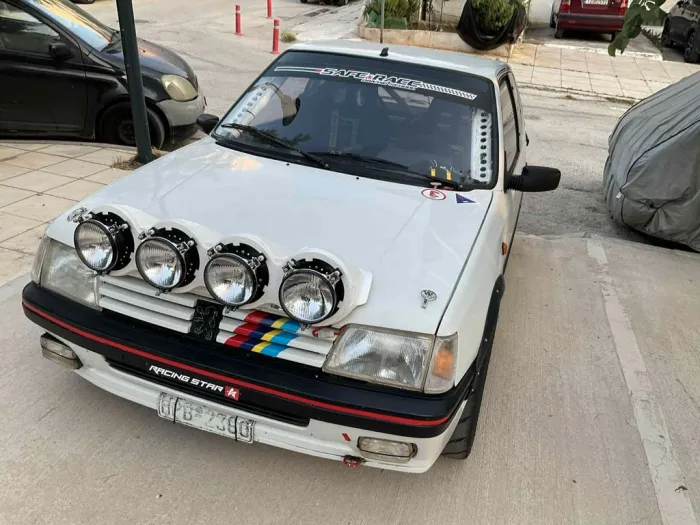 Peugeot 205 GTI 1.9 HISTORIC