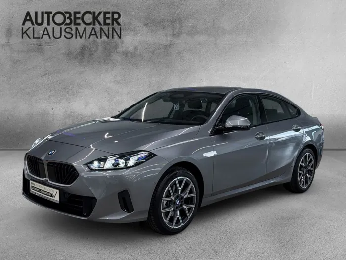 BMW 220 Gran Coupe AUTOMATIK 18'' NAVI LED AHK PARKE