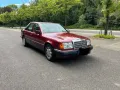Mercedes-Benz Oldtimer w124 Mercedes 250D